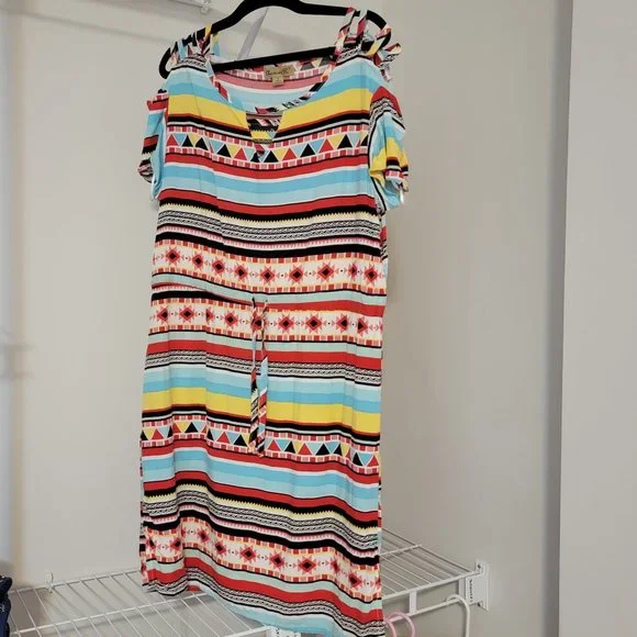 🌟Small Chances R Aztec Dress - Picture 1 of 10